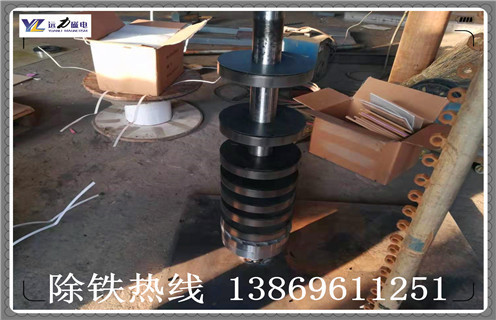 铁矿干粉磁选机，铁矿干粉磁选机经得起客户比较_磁性矿铁矿干粉磁选机经得起客户比较_铁矿干粉磁选机经得起客户比较工作视频皮带及结构价格