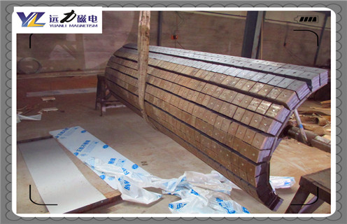 磁选机，潍坊哪家磁选机性价比高_铁矿选矿潍坊哪家磁选机性价比高磁场一般为多少_磁块如何排列 