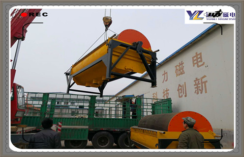 小型磁选机，选择合适的小型磁选机助力您的工业生产_矿用选择合适的小型磁选机助力您的工业生产_小型强磁滚筒磁选机 