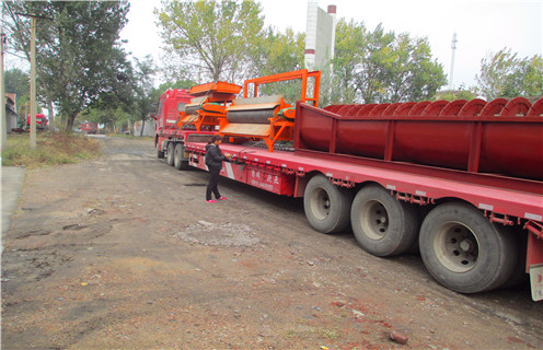 强磁辊式磁选机，北京稀土永磁辊式强磁磁选机_北京稀土永磁辊式强磁磁选机如何配置，选三氧化二铁吗？